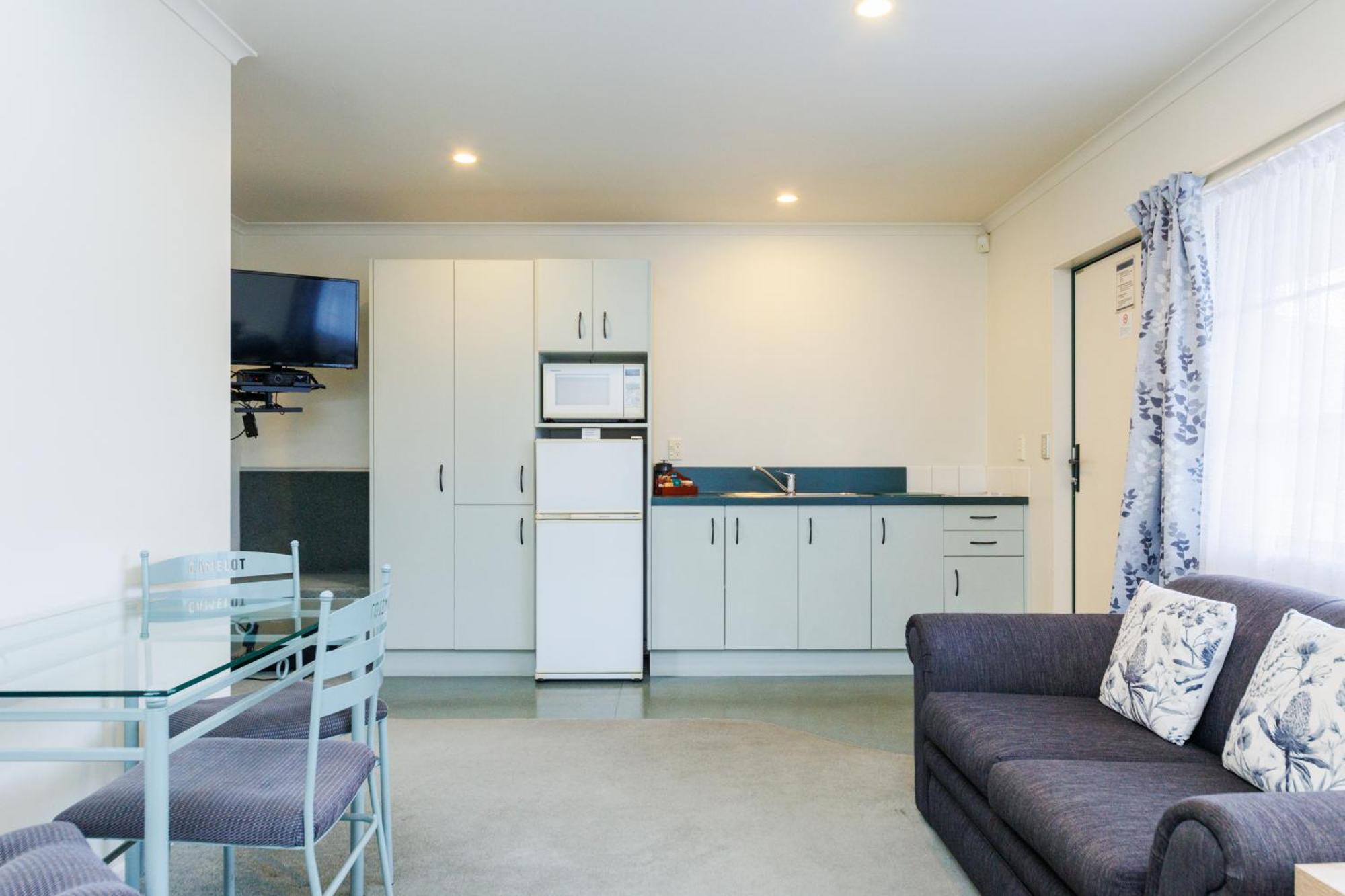 Camelot Motor Lodge And Conference Centre Palmerston North Bilik gambar